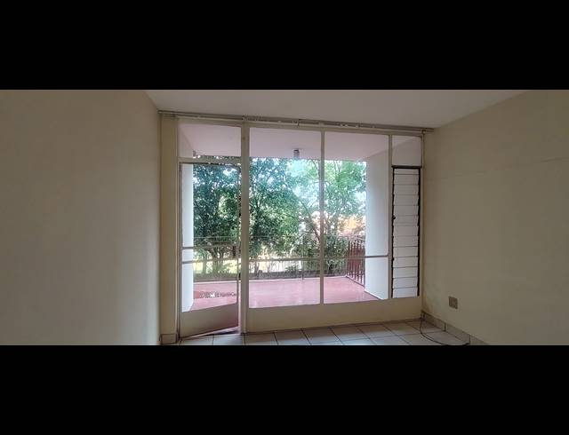 2 BEDROOM APARTMENT FOR SALE IN RANDBURG CENTRAL